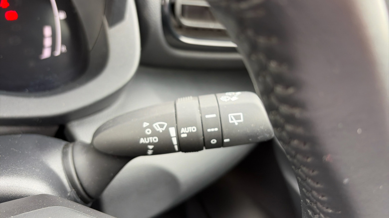 Toyota Yaris Cross 1.5 Hybrid Design 5dr CVT Hybrid Estate